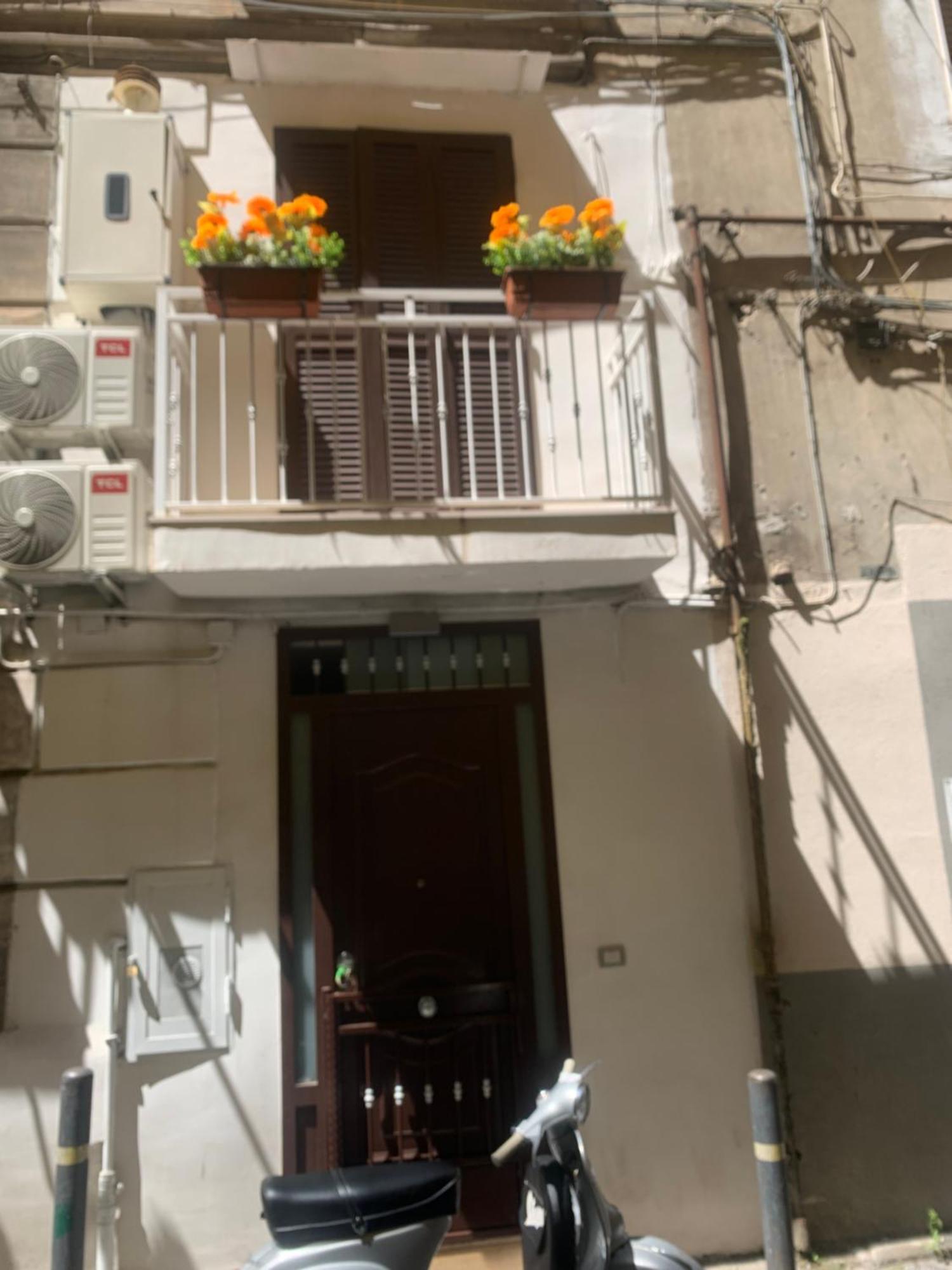 Viky House Chiaja 1 Apartment Naples Exterior photo